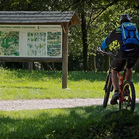 Rurale Parco Di San Floriano Albergue Polcenigo